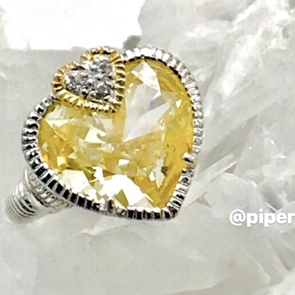 Judith Ripka JR TWO Canary Crystal & White Sapphire “Lola” Heart-shaped Ring - Picture 4 of 11